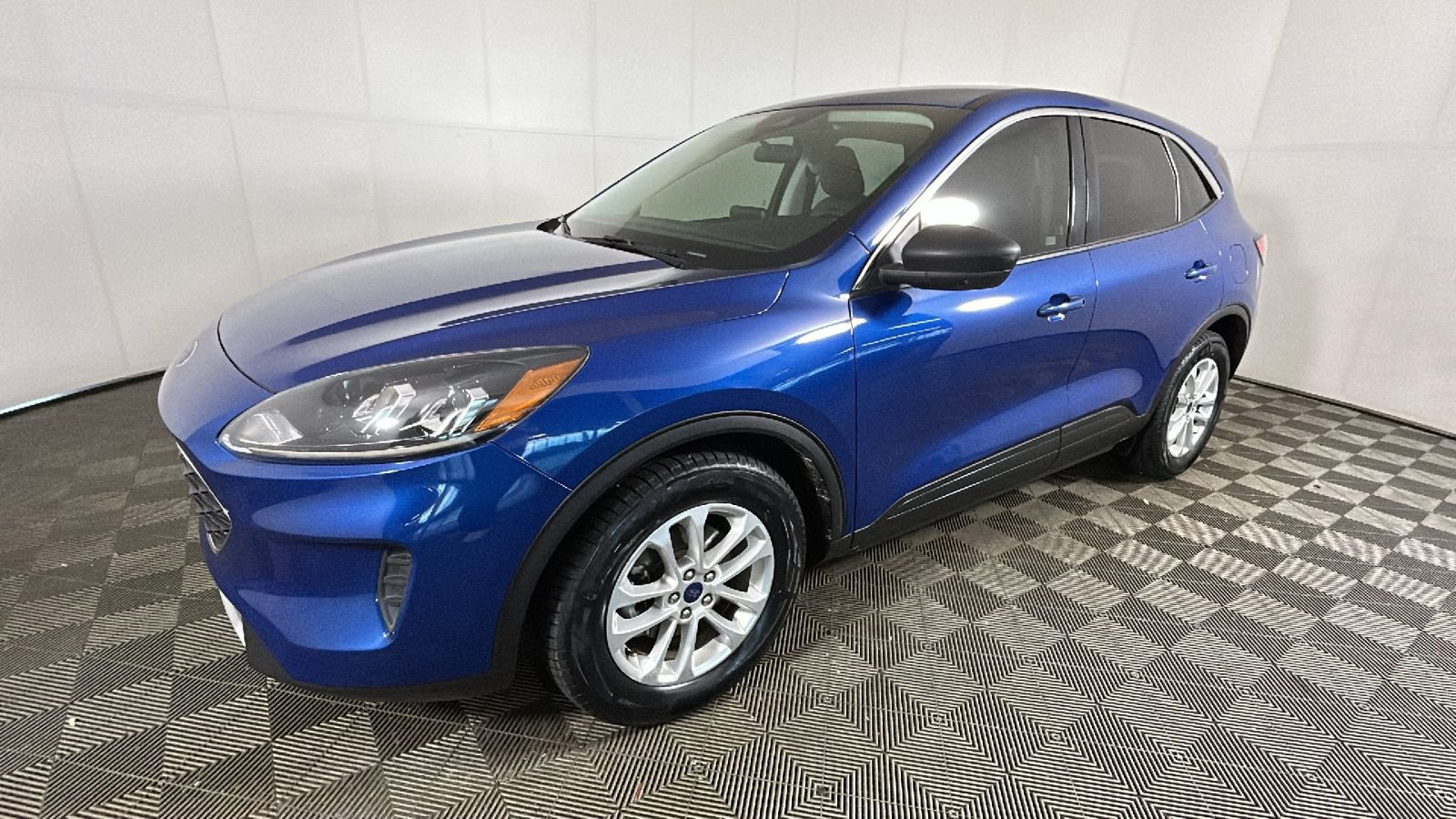 Used 2022 Ford Escape SE w/ Convenience Package FWD image 7
