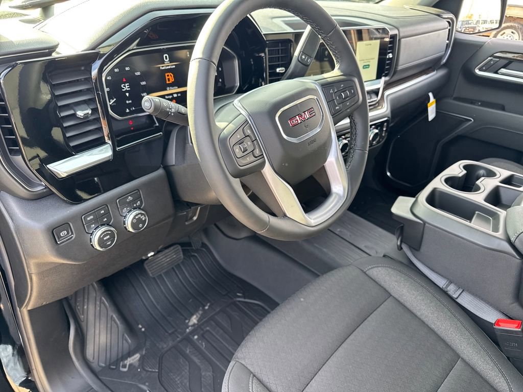 New 2026 GMC Sierra 1500 SLE image 17