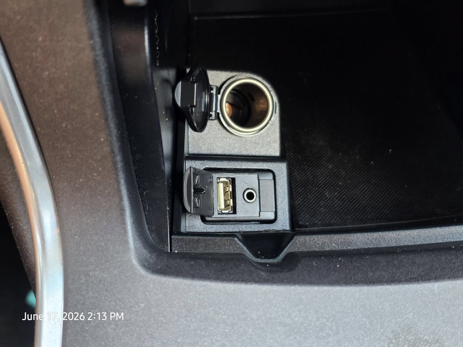 Used 2017 Toyota Camry SE FWD image 24