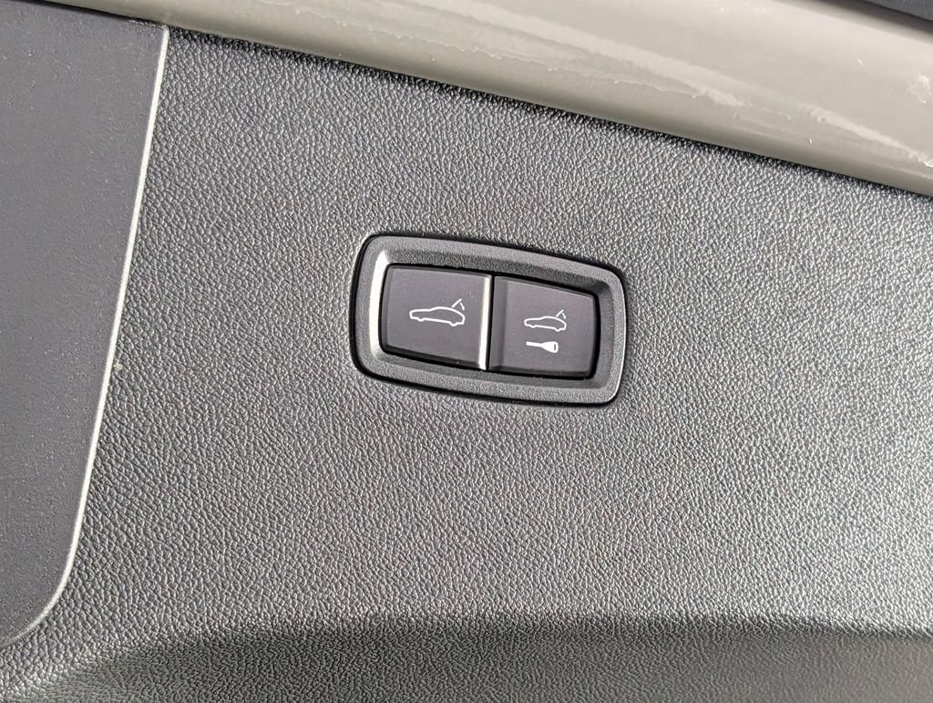 New 2026 Porsche Cayenne Coupe AWD/4WD image 18
