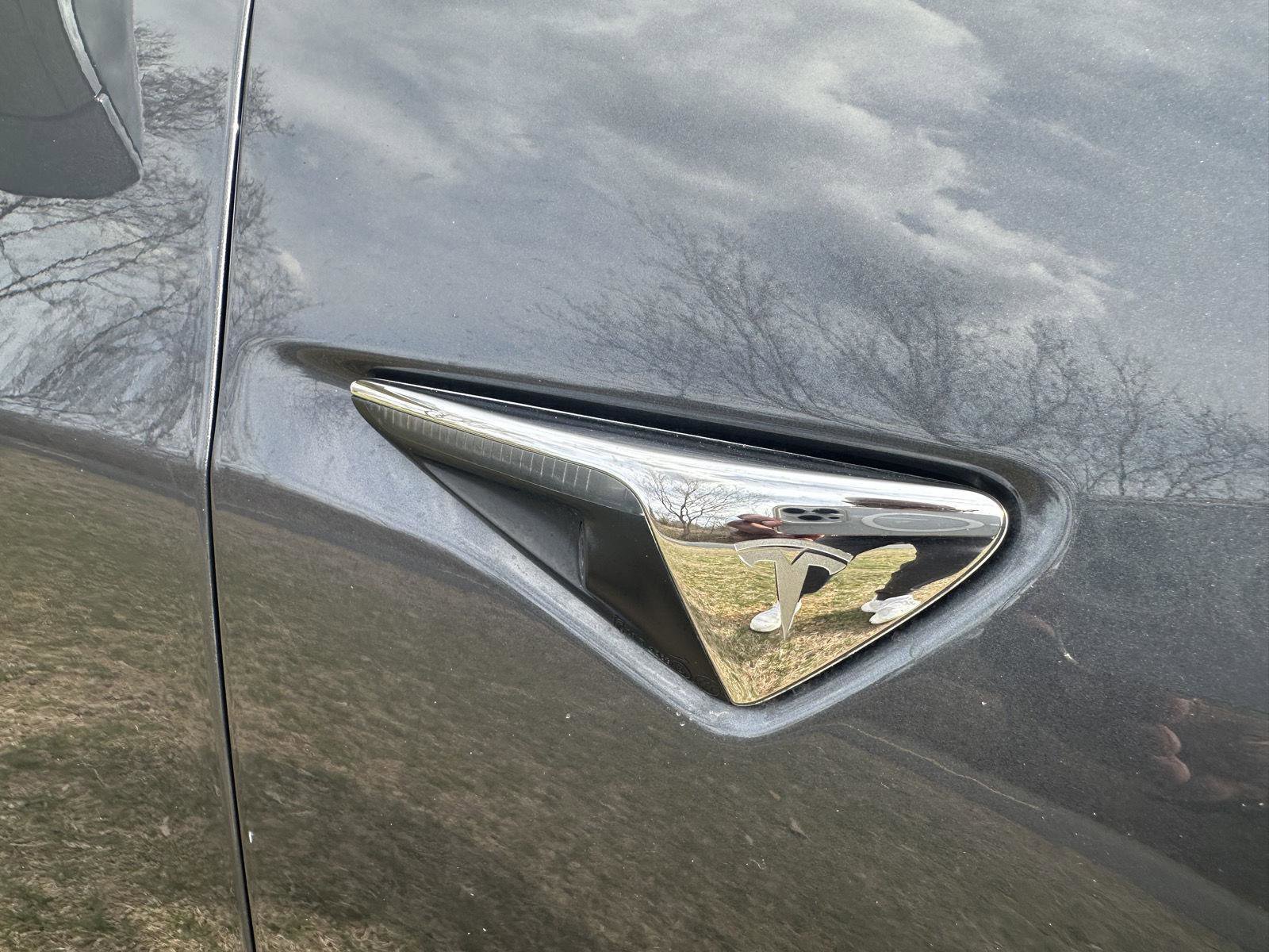 Used 2018 Tesla Model 3 Long Range image 8