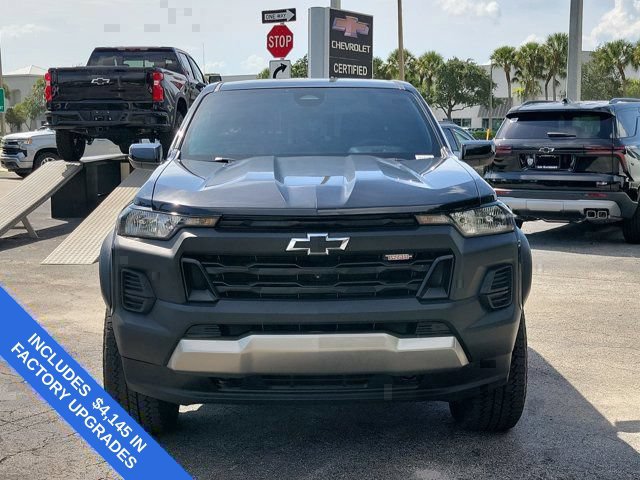 Used 2023 Chevrolet Colorado Trail Boss w/ Technology Package AWD/4WD image 8