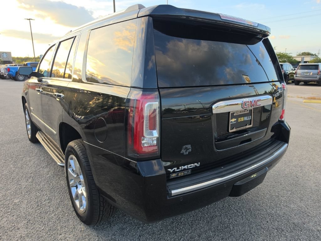 Used 2018 GMC Yukon Denali w/ Open Road Package RWD image 3