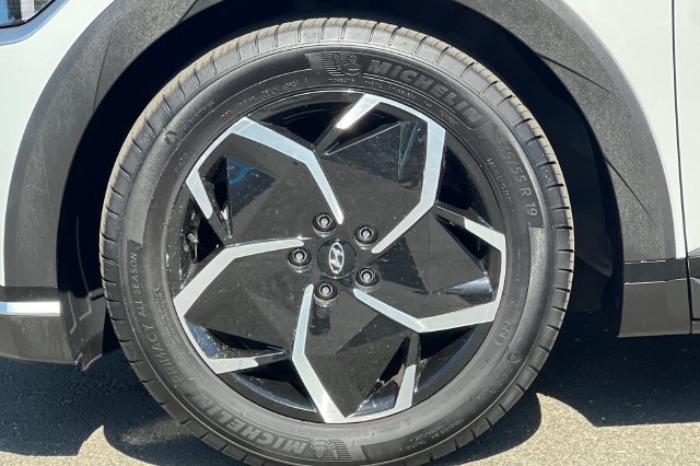 Used 2024 Hyundai Ioniq 5 SEL RWD image 33