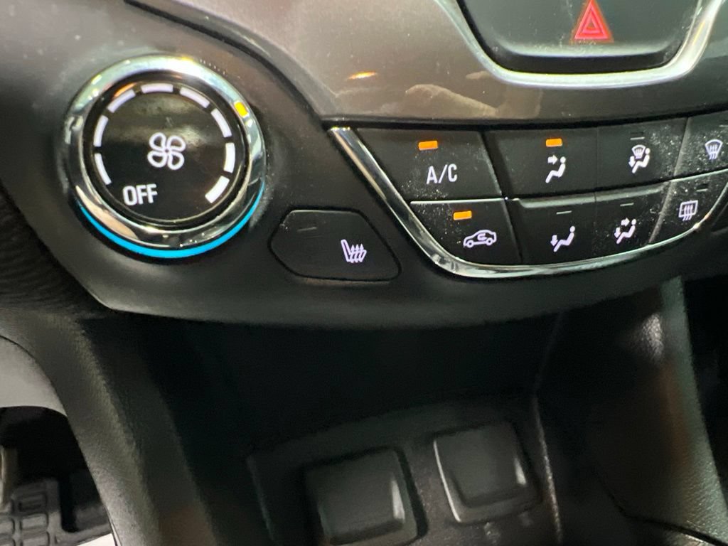 Used 2016 Chevrolet Cruze LT w/ Sun And Sound Package FWD image 29