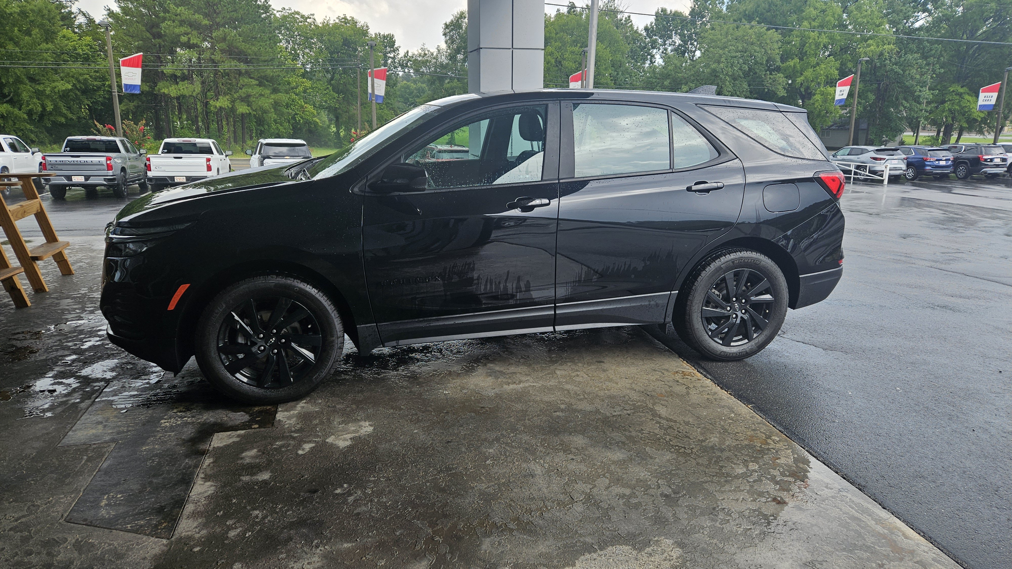 Used 2024 Chevrolet Equinox LS w/ Midnight Edition