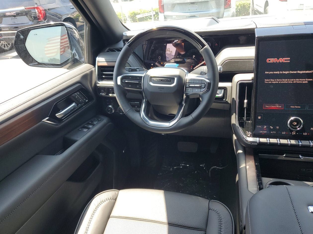 New 2026 GMC Yukon XL Denali w/ Denali Reserve Package AWD/4WD image 13