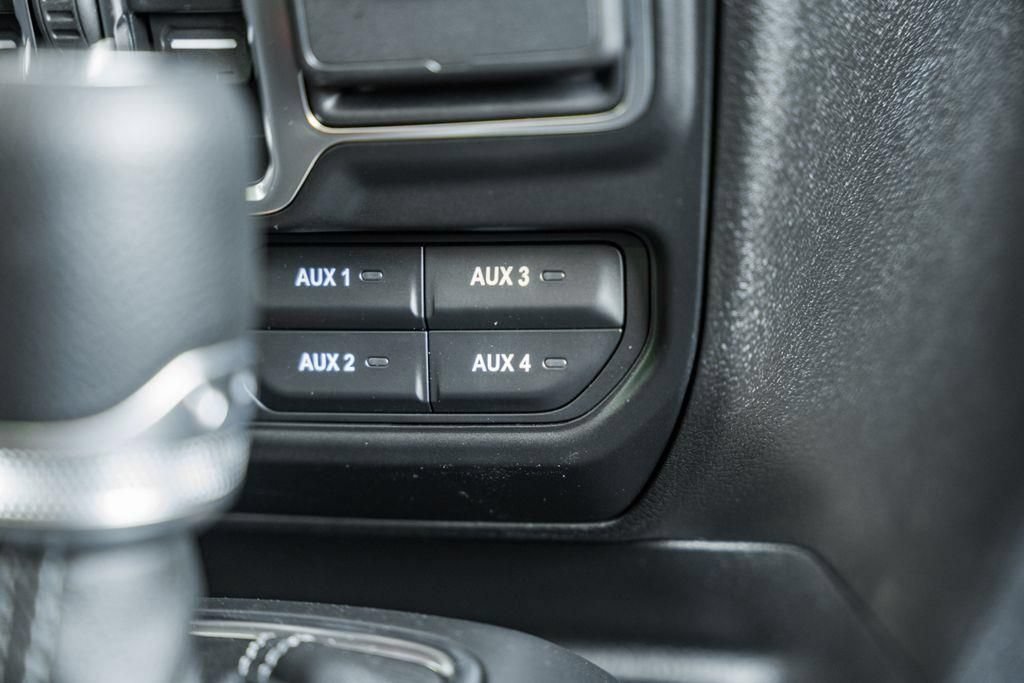 New 2025 Jeep Gladiator Sport AWD/4WD image 28