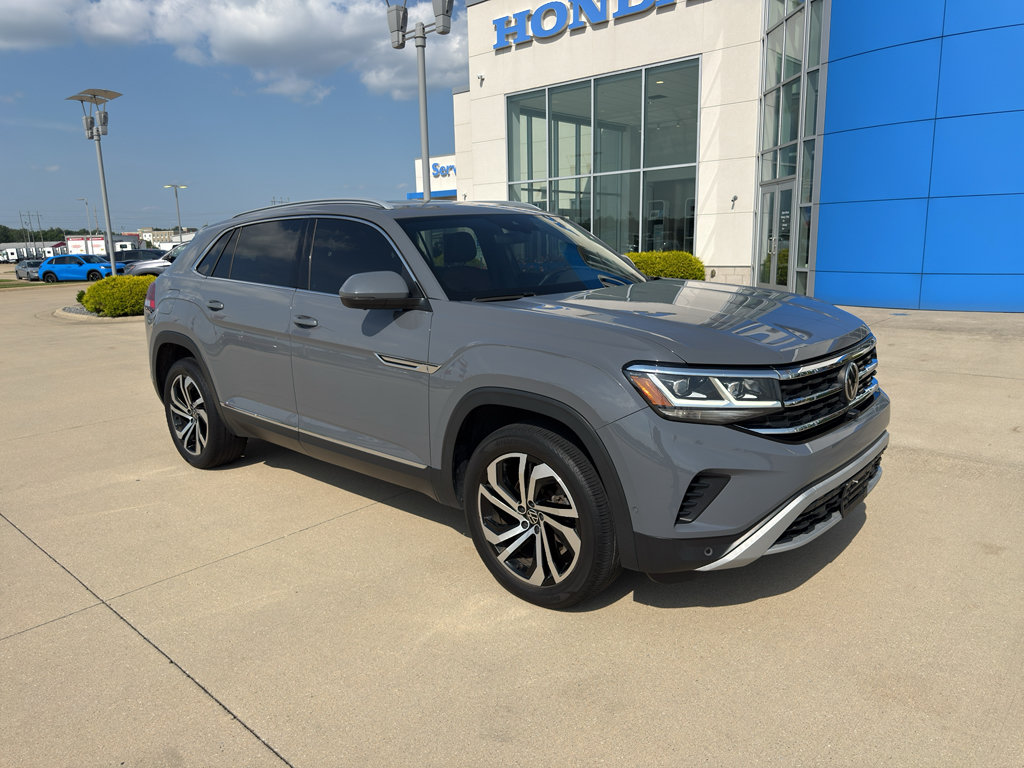 Used 2020 Volkswagen Atlas Cross Sport SEL Premium AWD/4WD image 3