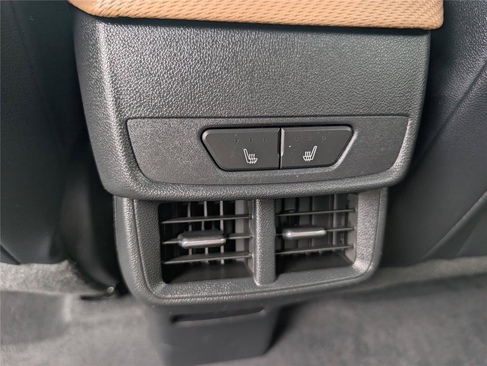 Used 2025 Chevrolet Equinox ACTIV w/ Convenience Package III AWD/4WD image 15