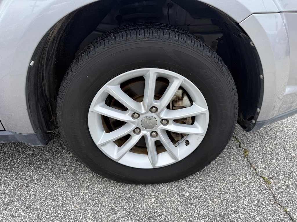 Used 2016 Dodge Journey SXT w/ Comfort/Convenience Group FWD image 16