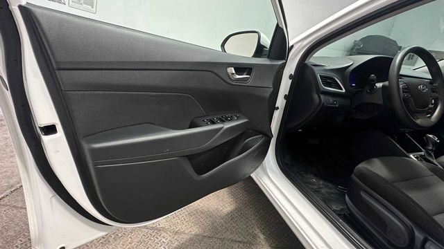 Used 2021 Hyundai Accent SE FWD image 22