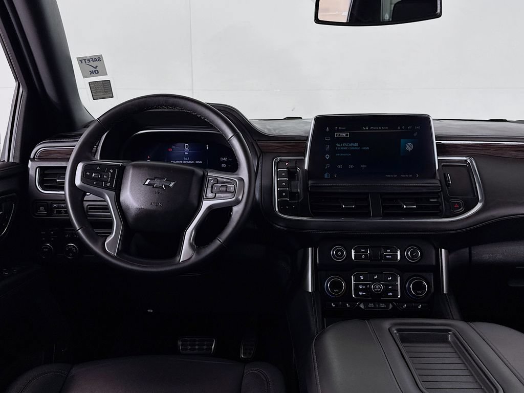 Used 2024 Chevrolet Tahoe Z71 w/ Luxury Package AWD/4WD image 15