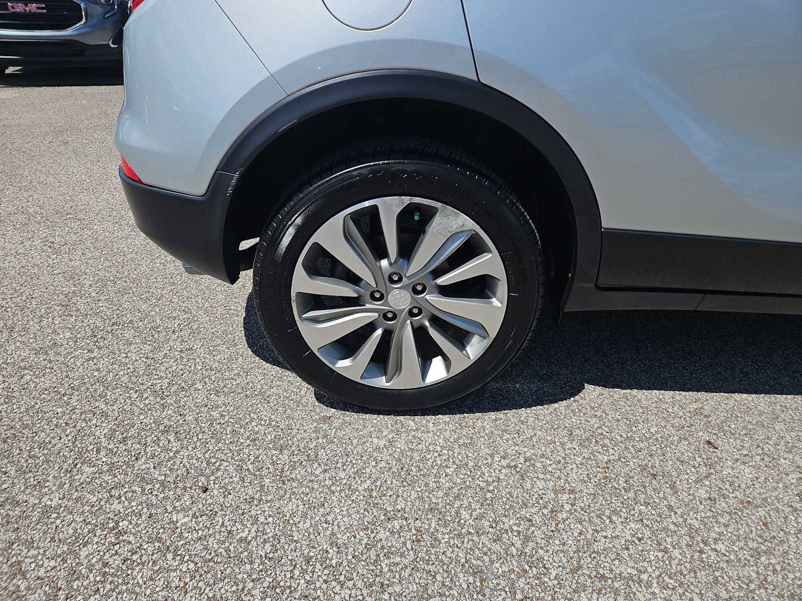 Certified 2018 Buick Encore Preferred FWD image 13