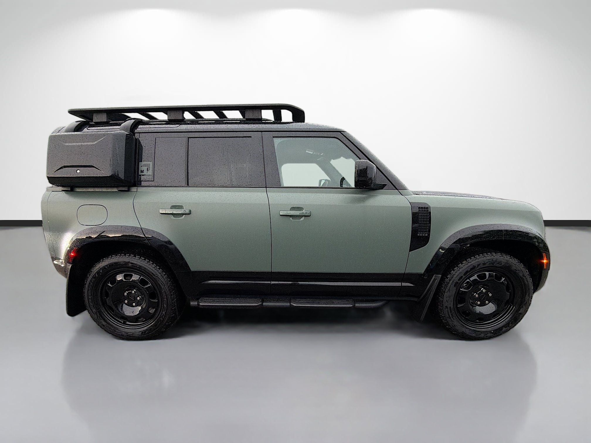 New 2026 Land Rover Defender 110 Trophy Edition AWD/4WD image 6