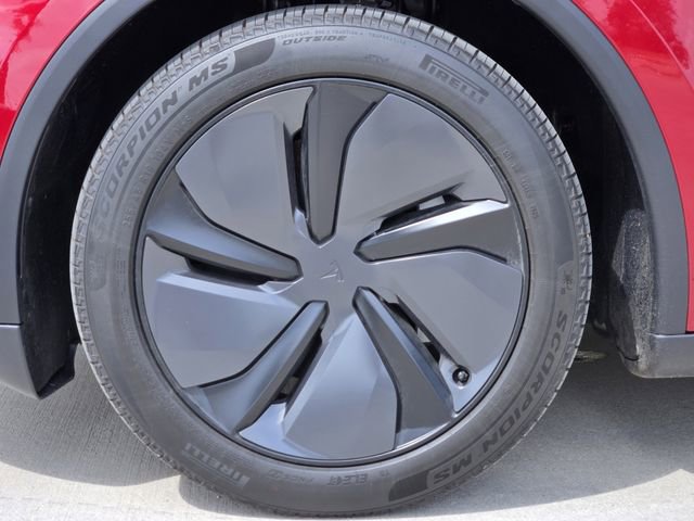 Used 2026 Tesla Model Y 2WD image 12