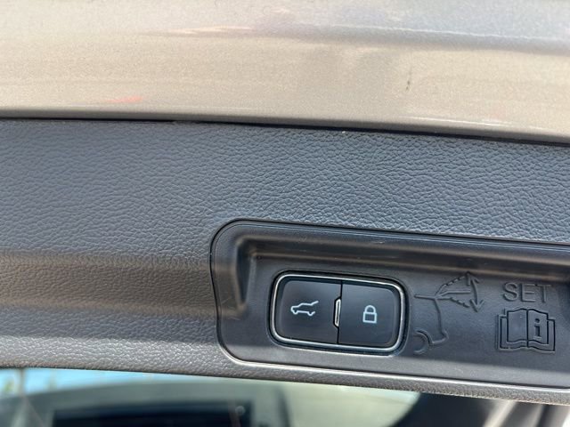 Used 2023 Ford Explorer XLT w/ Equipment Group 202A image 30