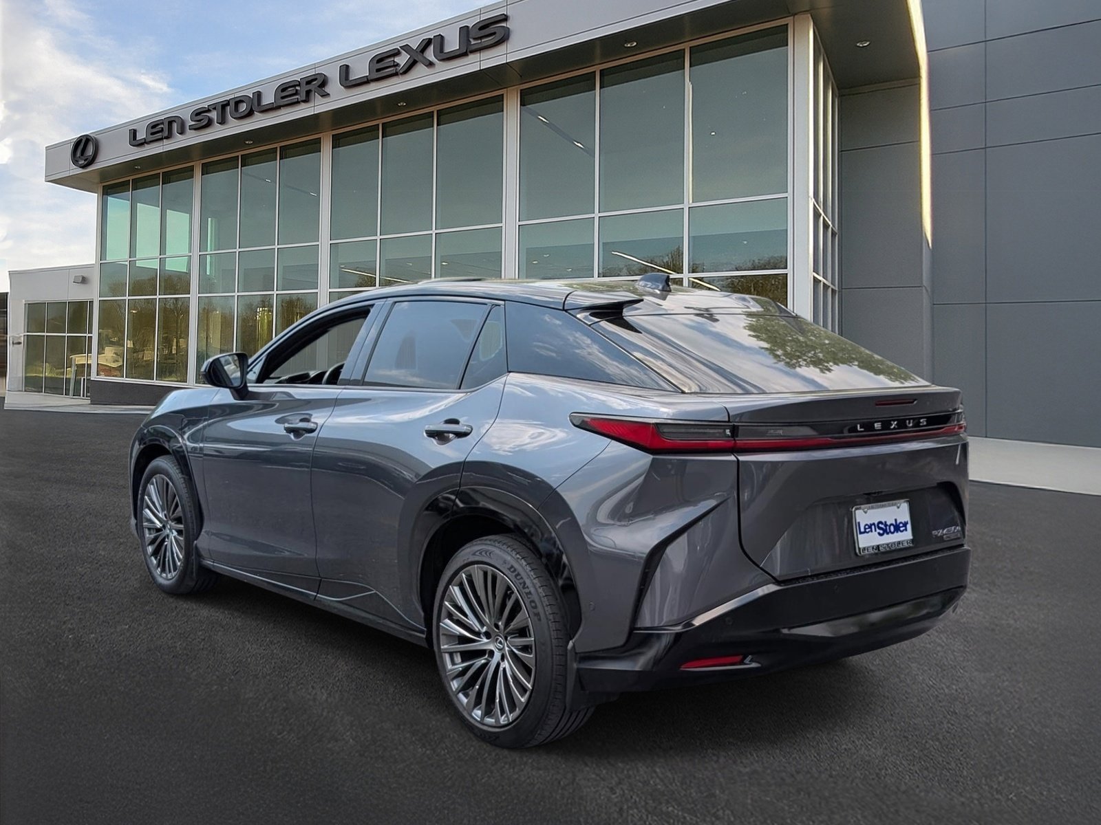 Used 2023 Lexus RZ 450e Premium w/ Accessory Package (2T) AWD/4WD image 5