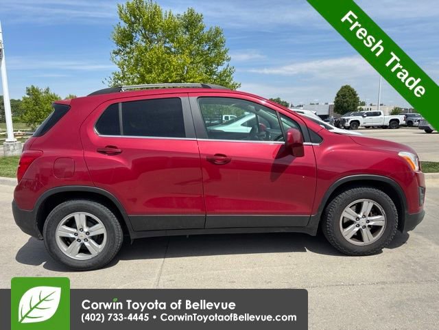 Used 2015 Chevrolet Trax LT FWD image 2