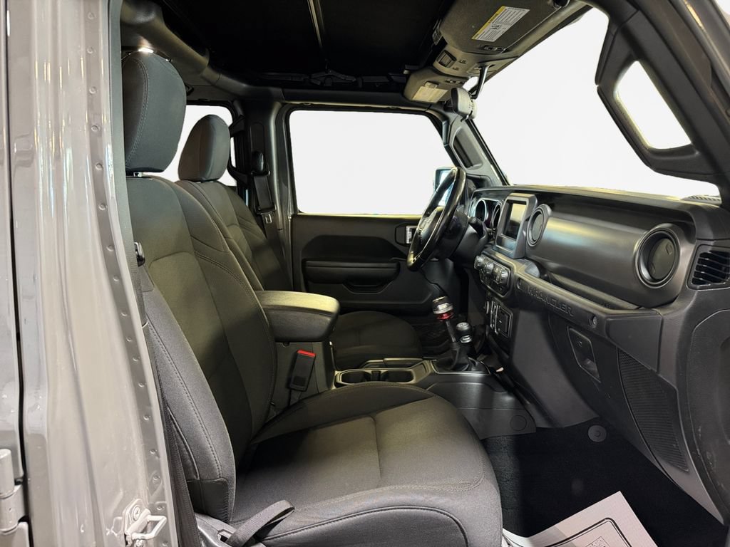 Used 2022 Jeep Wrangler Unlimited Sport AWD/4WD image 26