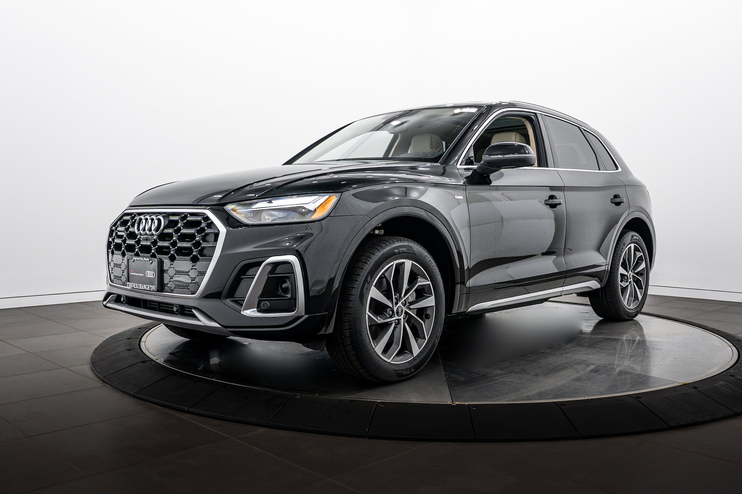 Certified 2023 Audi Q5 2.0T Premium Plus w/ Premium Plus Package AWD/4WD image 7
