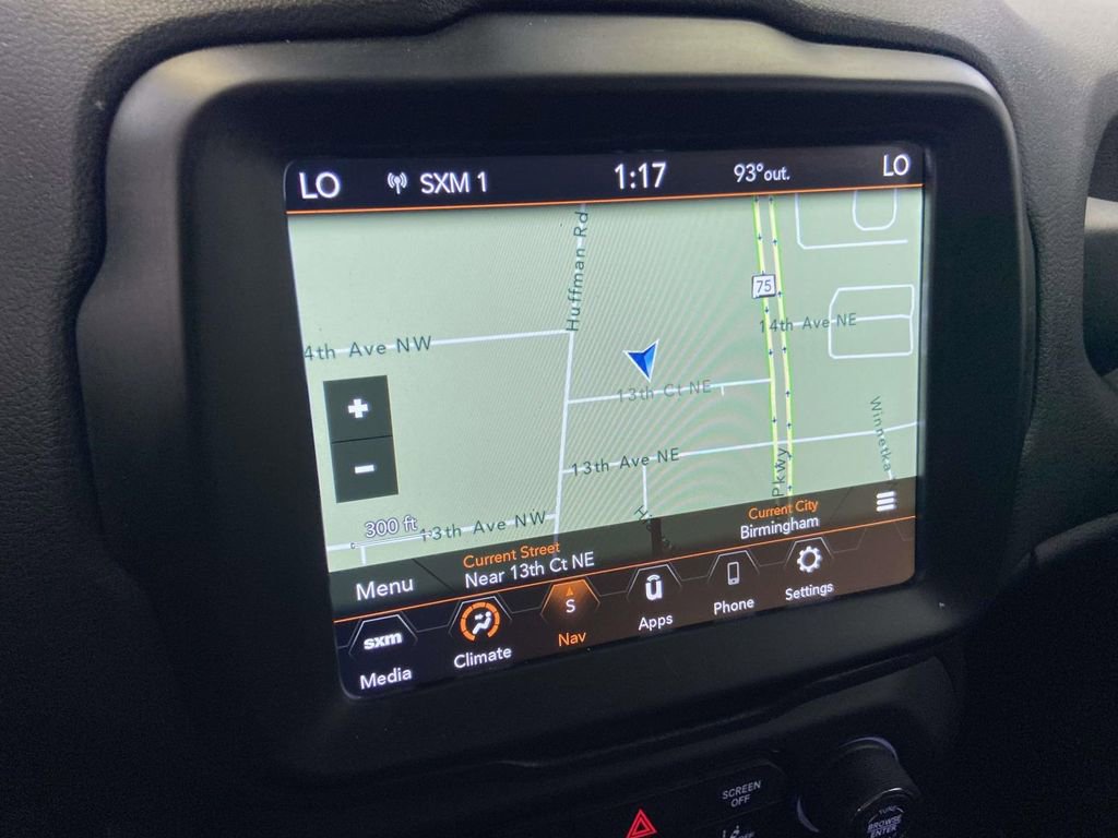 Used 2023 Jeep Renegade Latitude AWD/4WD image 25