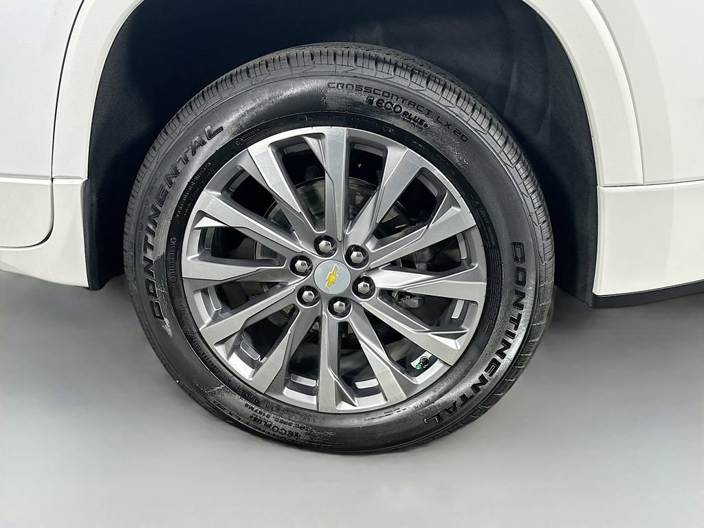 Used 2023 Chevrolet Traverse Premier image 33