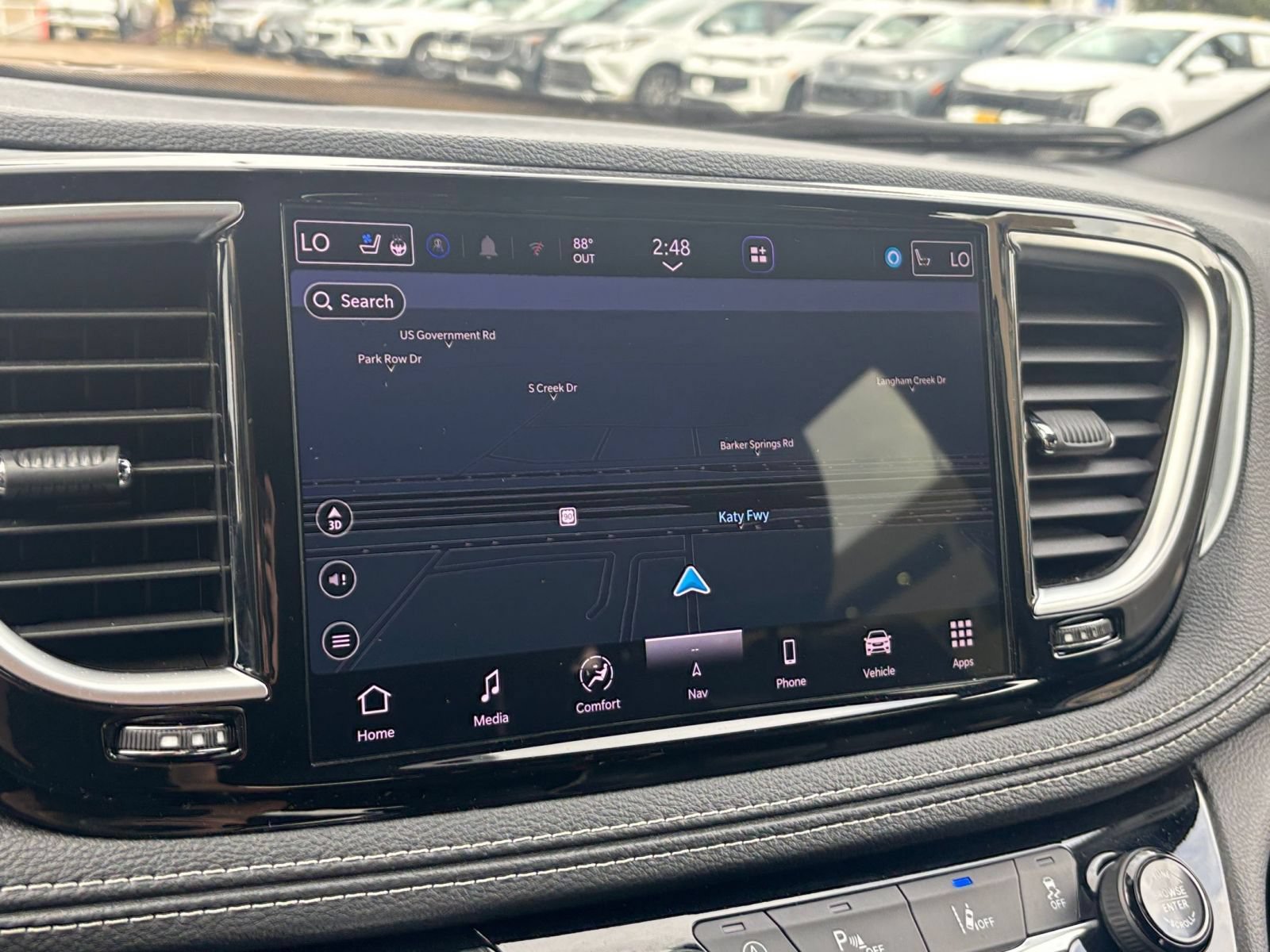 Used 2025 Chrysler Pacifica Limited FWD image 19