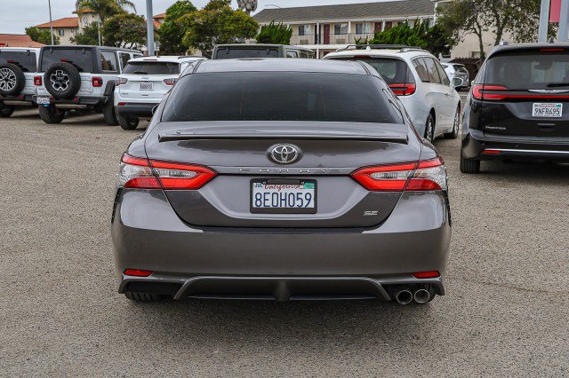 Used 2018 Toyota Camry SE FWD image 5