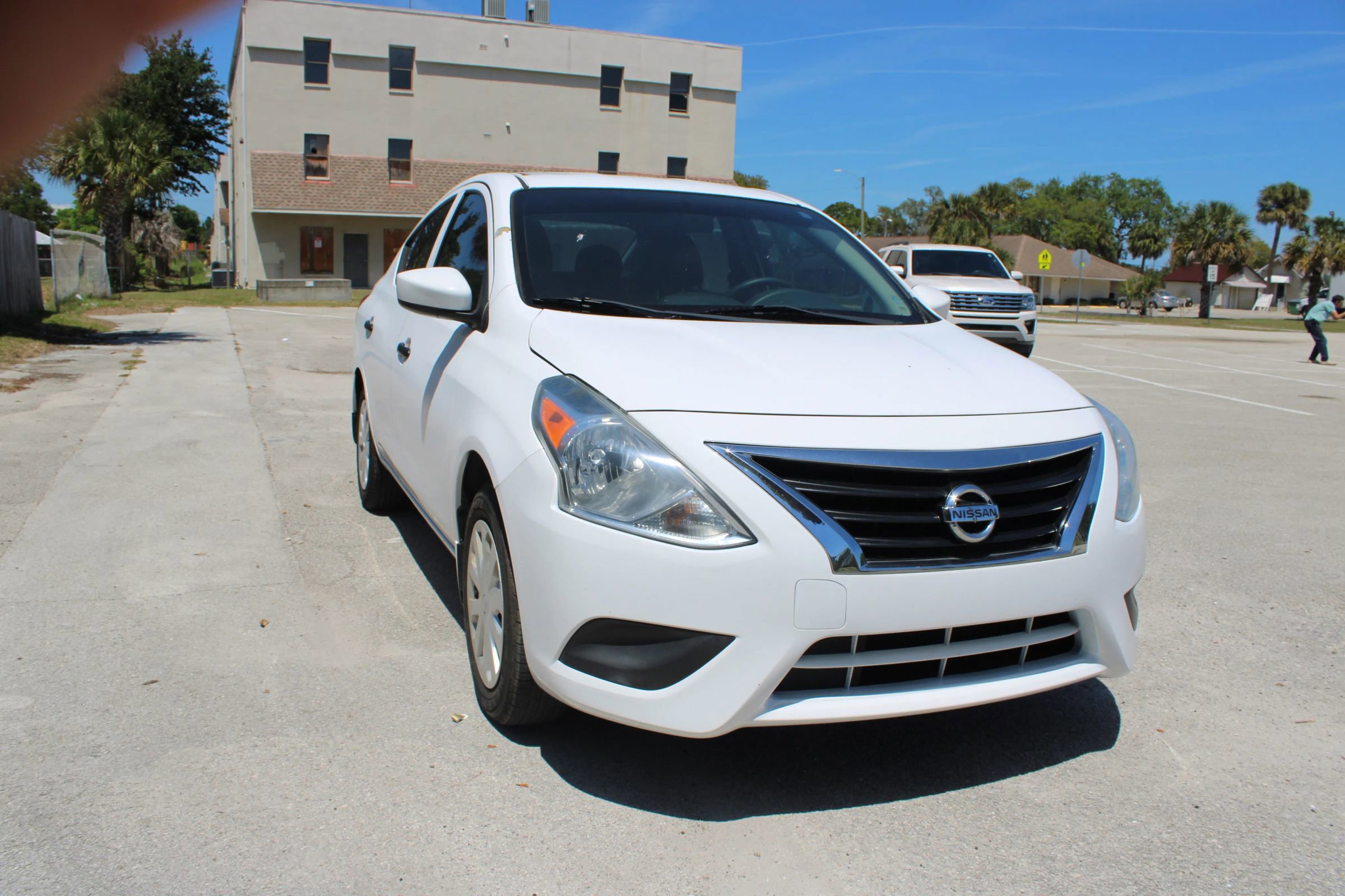 Used 2018 Nissan Versa S FWD image 11