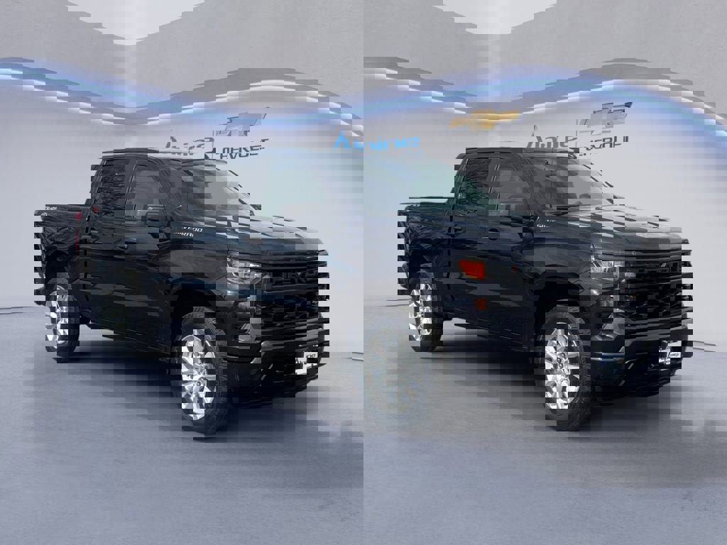 Used 2023 Chevrolet Silverado 1500 Custom AWD/4WD image 7