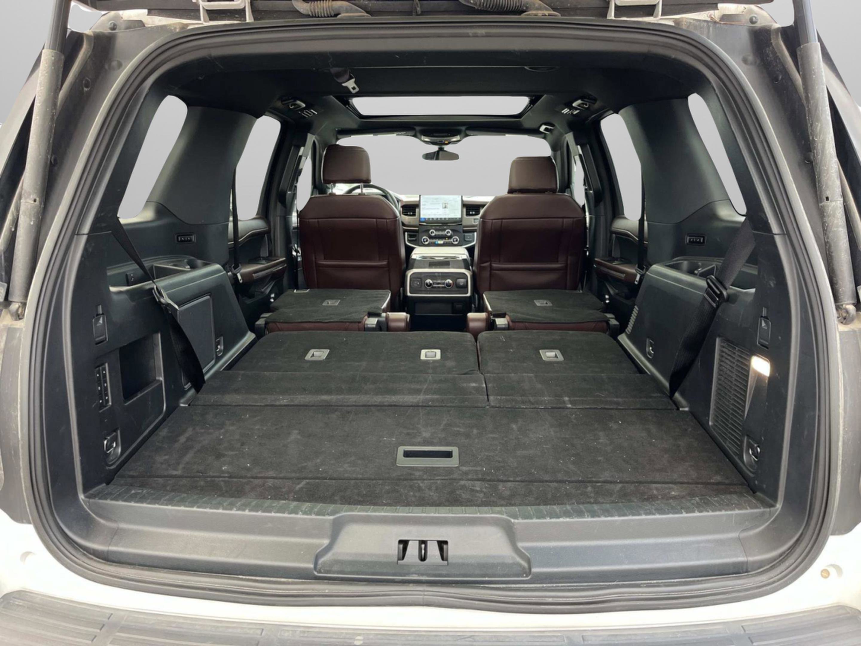 Used 2023 Ford Expedition Limited image 12