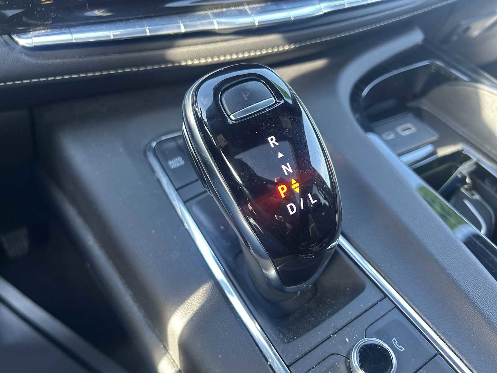 Certified 2024 Cadillac Escalade Sport w/ LPO, ONYX Package image 15