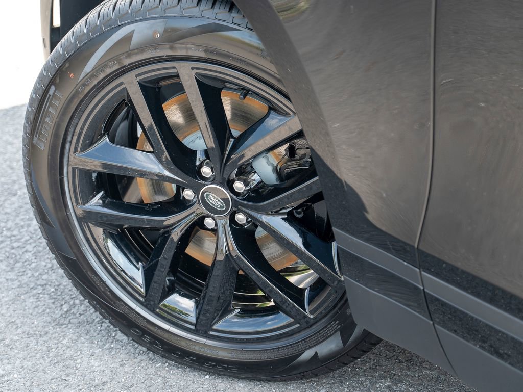 New 2026 Land Rover Range Rover Velar S image 9