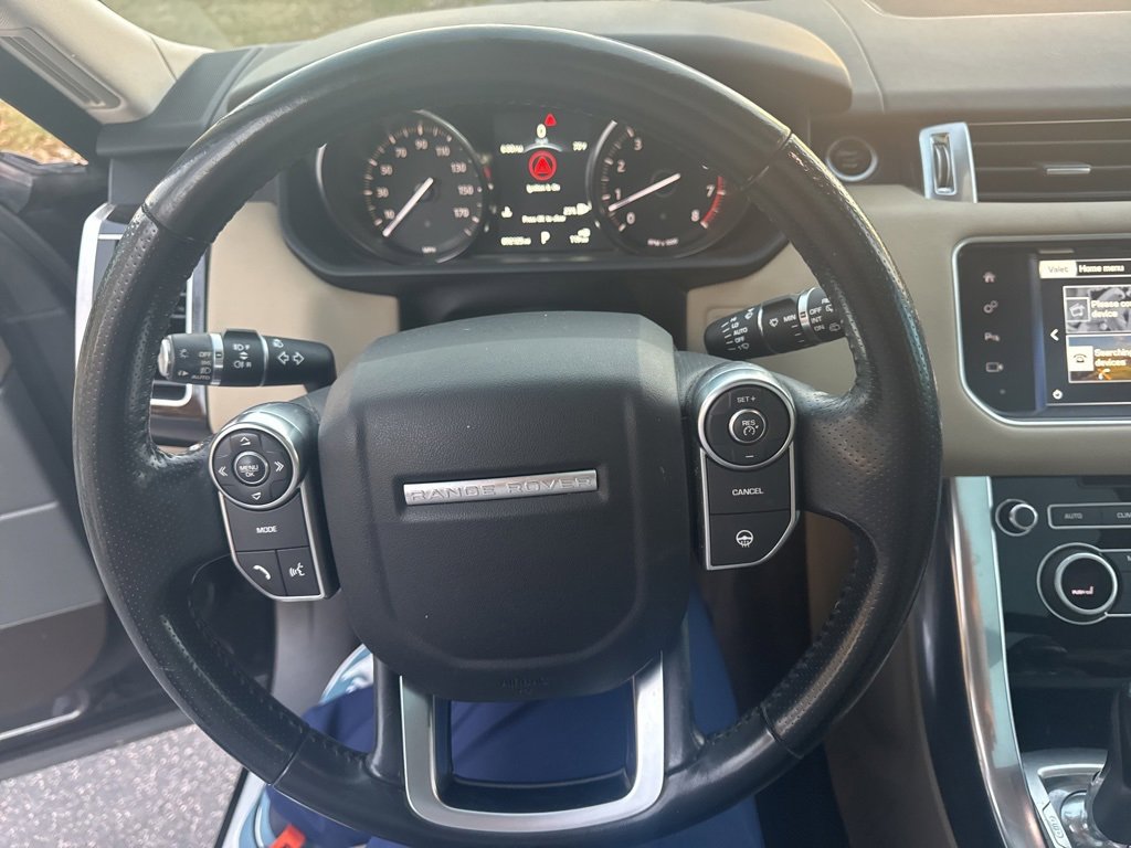Used 2016 Land Rover Range Rover Sport HSE image 13