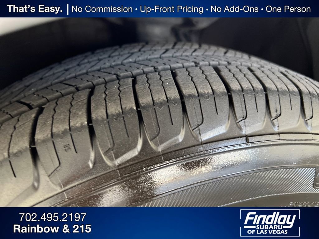 Used 2021 Toyota Prius LE image 28