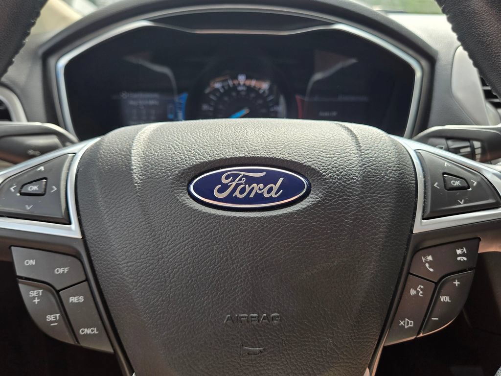 Used 2017 Ford Fusion Energi SE FWD image 24