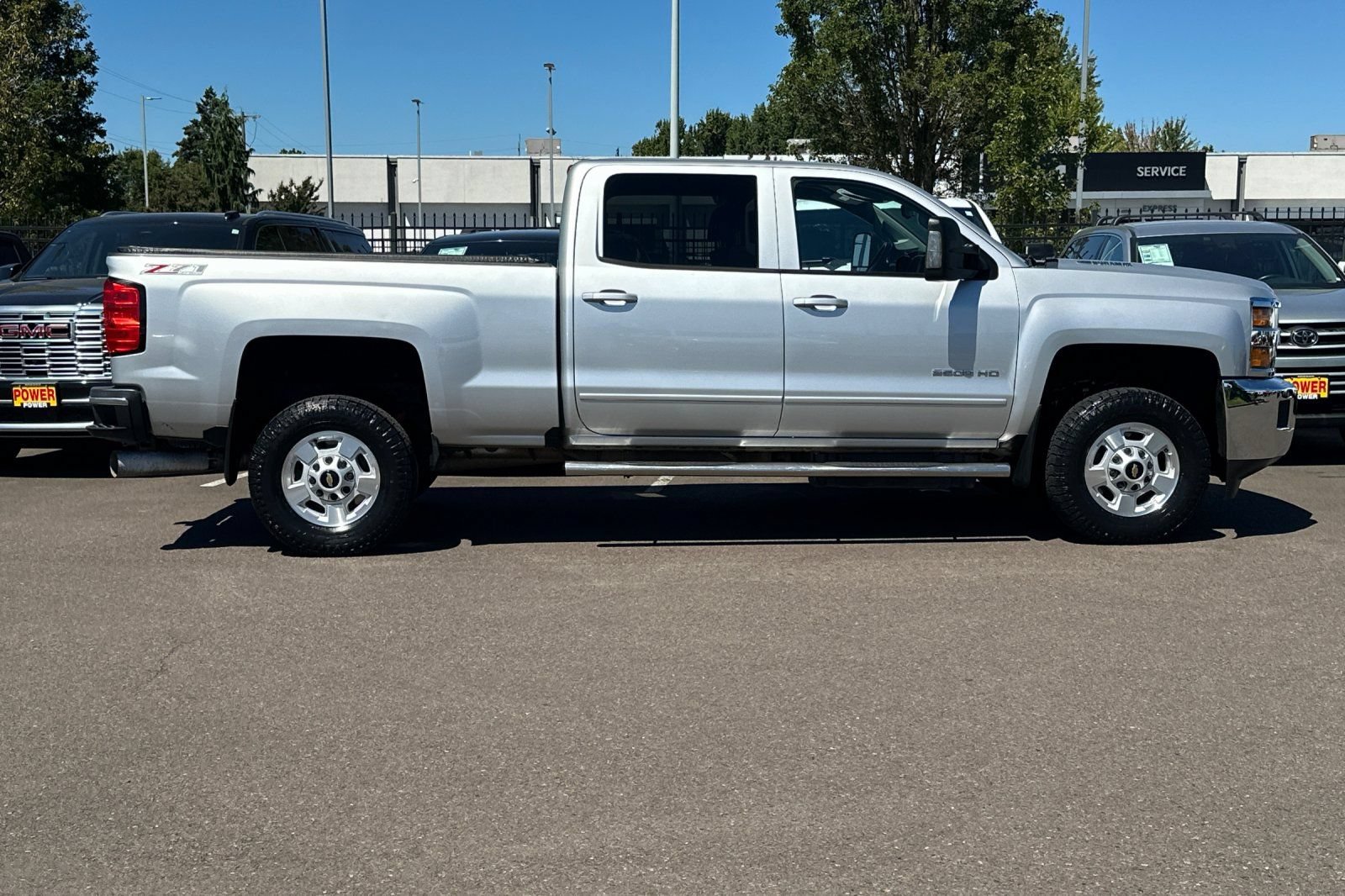 Used 2016 Chevrolet Silverado 2500 LT w/ LT Convenience Package AWD/4WD image 3