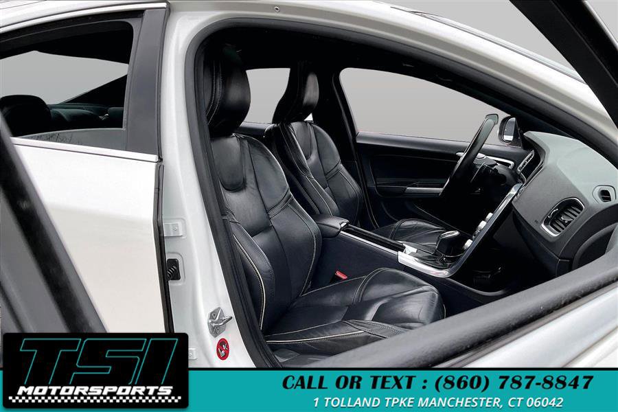 Used 2016 Volvo S60 T6 R-Design w/ Convenience Package image 7