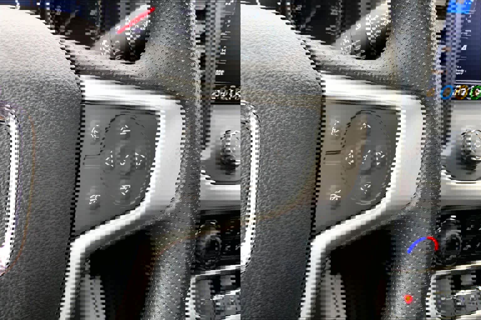 Used 2023 GMC Acadia SLE w/ Driver Convenience Package image 24