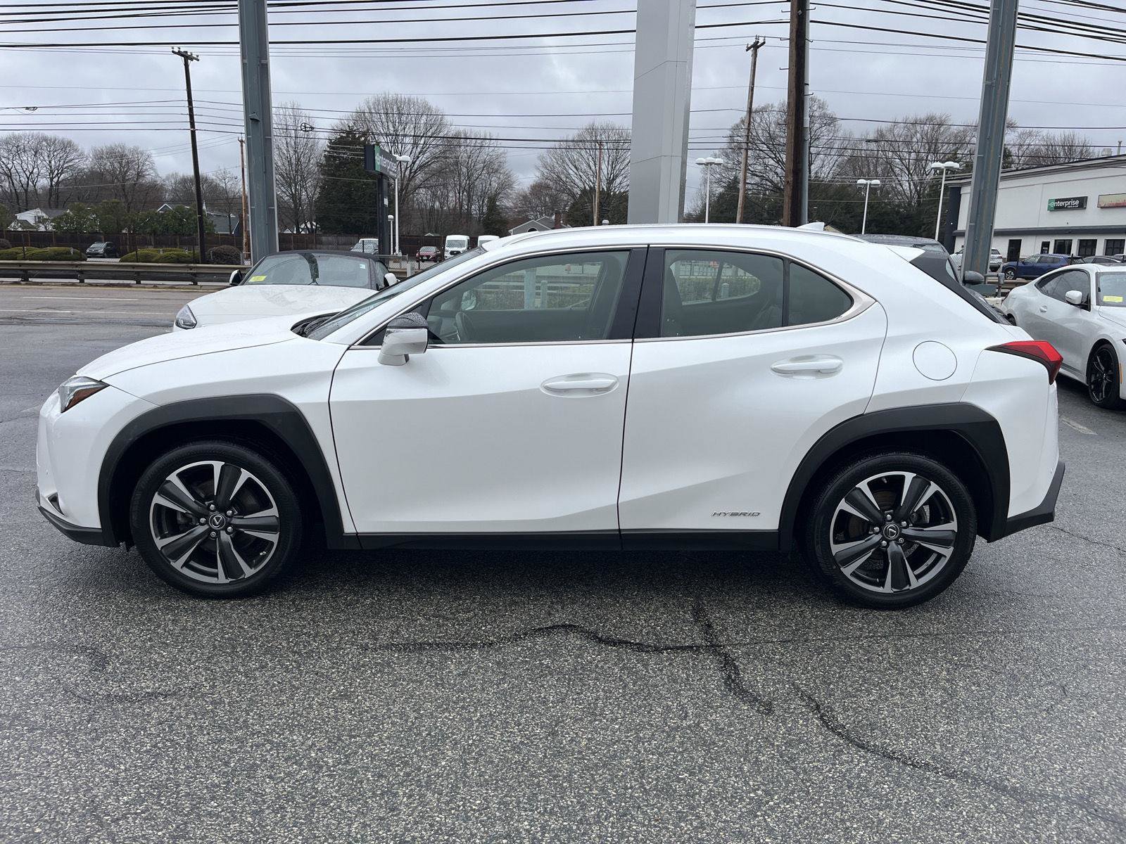 Used 2020 Lexus UX 250h w/ Premium Package image 6