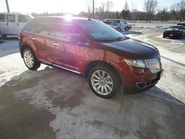Used 2014 Lincoln MKX AWD w/ Equipment Group 102A image 21