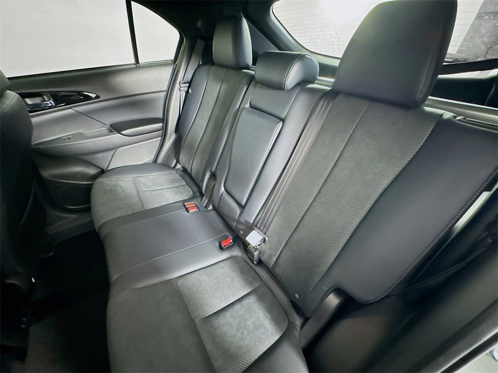 New 2025 Mitsubishi Eclipse Cross Black Edition image 24