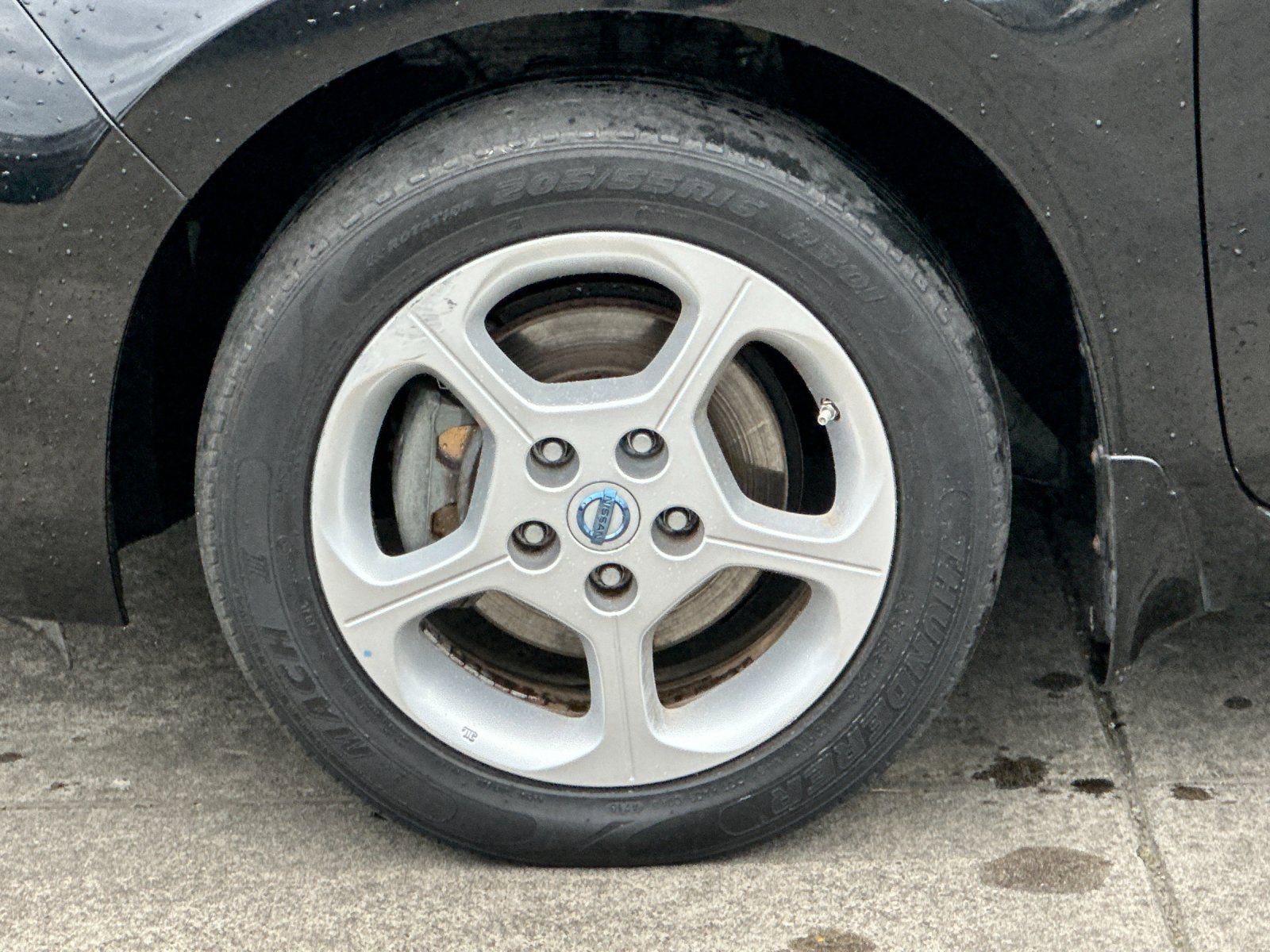 Used 2012 Nissan Leaf SL image 24