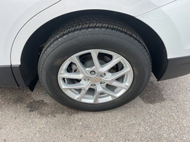 Used 2024 Chevrolet Equinox LS AWD/4WD image 20