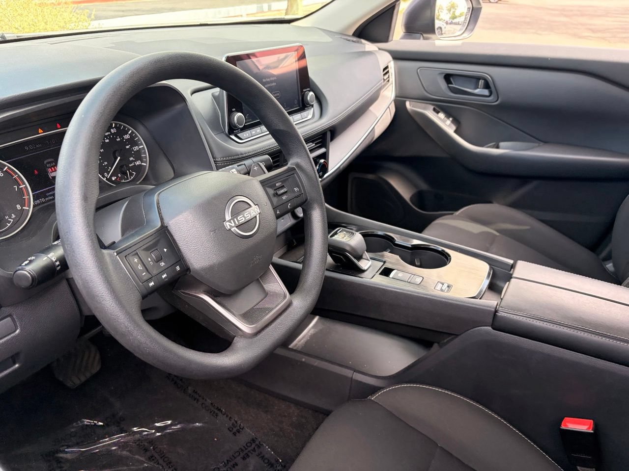 Certified 2025 Nissan Rogue S FWD image 18