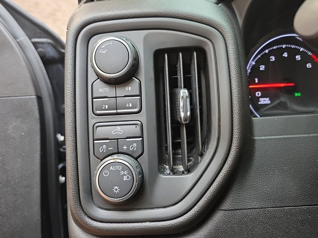 Used 2021 Chevrolet Silverado 1500 Custom Trail Boss w/ Safety Confidence Package image 23