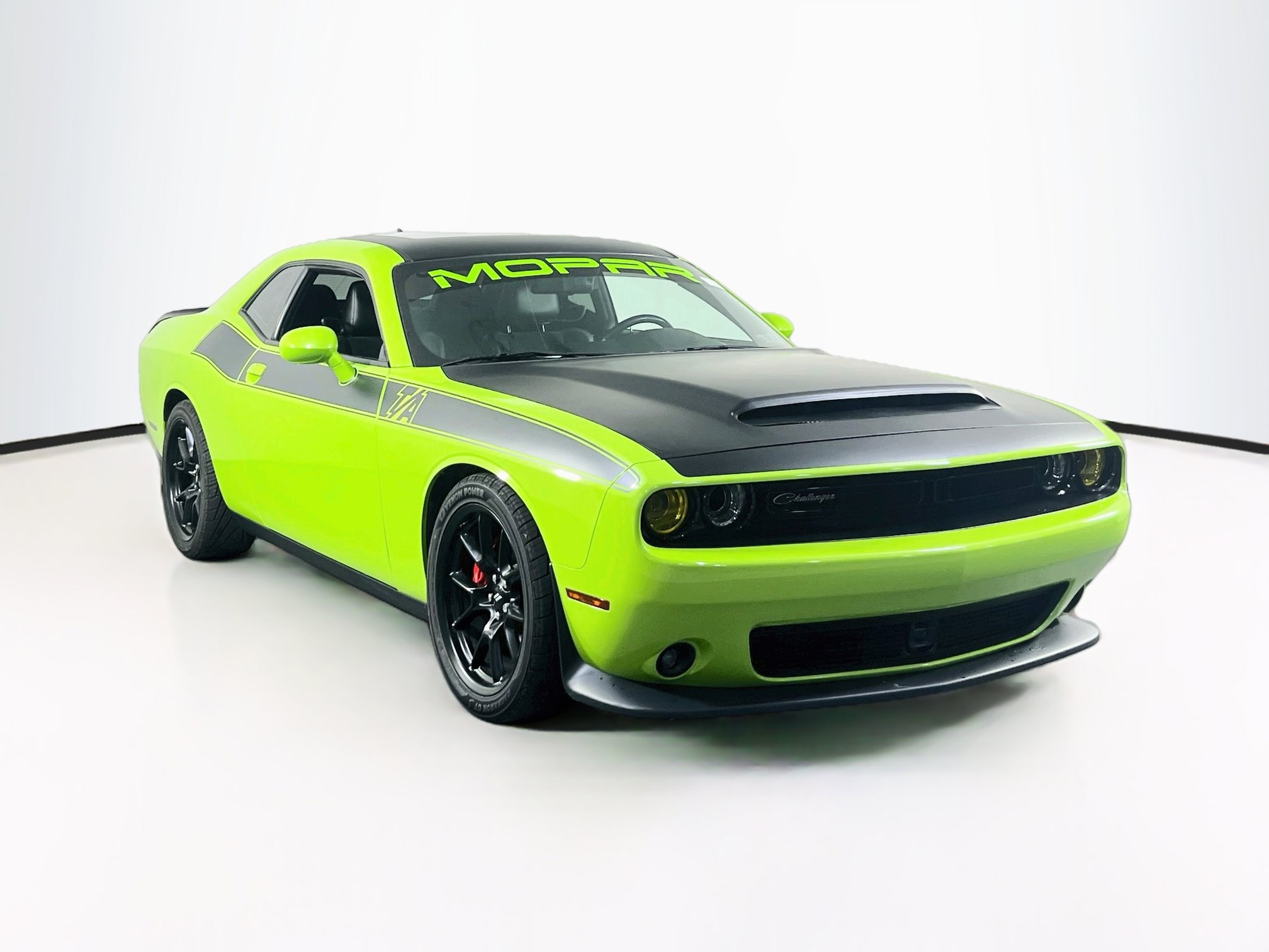 Used 2023 Dodge Challenger R/T w/ T/A Package RWD image 3