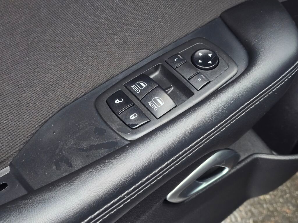 Used 2019 Dodge Challenger SXT image 20