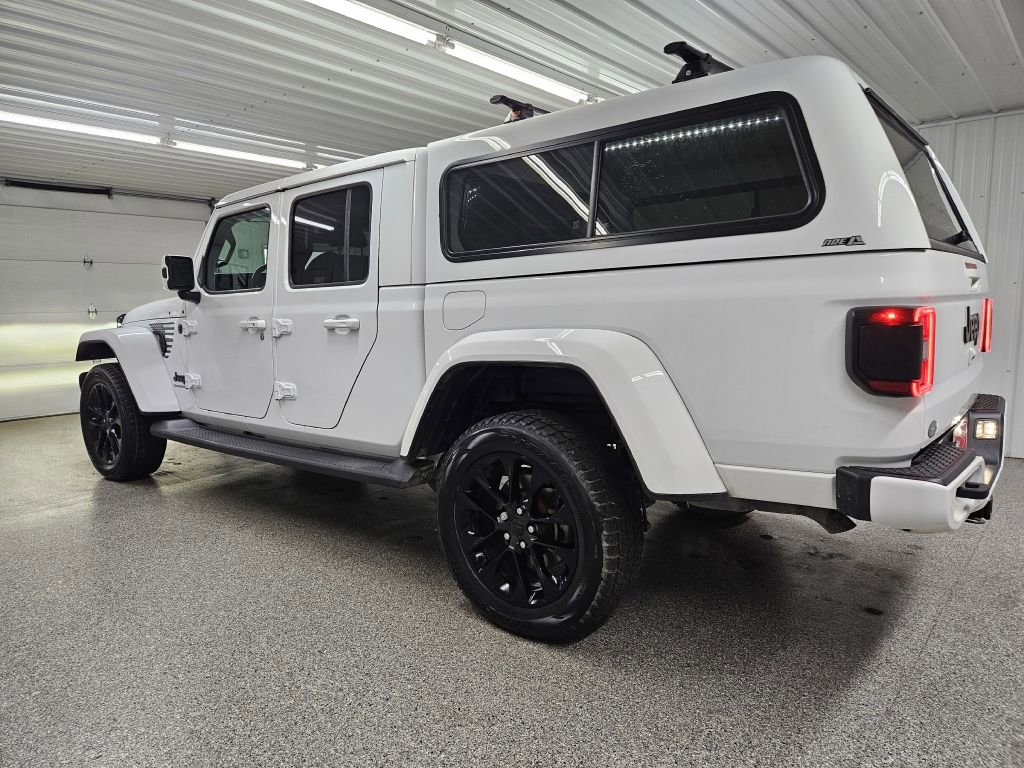 Used 2021 Jeep Gladiator Overland image 3